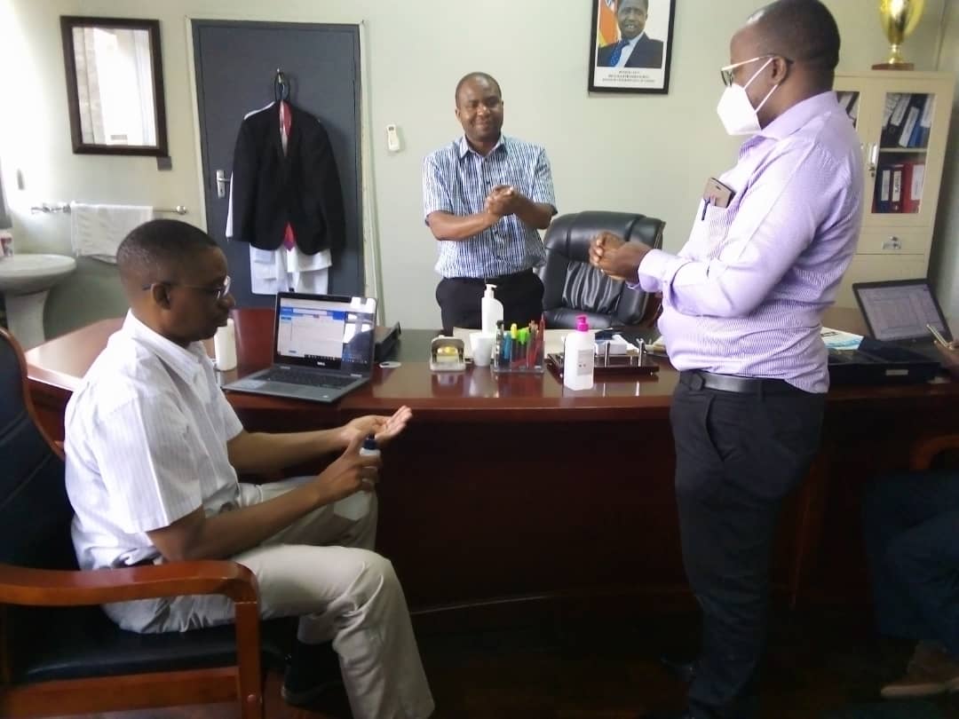 AnjaStClairJone's tweet photo. Handing over at #Kitwe Hospital first batch of 120 L @WHO handrub to superintendent and deputy produced by in house pharmacy team trained by @BrightonLusaka pharmacists funded by @THET #HWAF. @zhclondon @mohzambia @nkwoolley @CW_Pharmacists @FlemingFund https://t.co/WBXhbYt4ZY