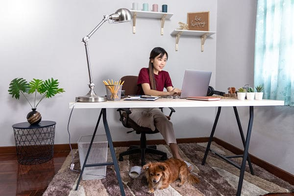 torygsmith's tweet photo. We just finished a work from home experiment where we surveyd nearly 800 employees to get their thoughts on how they really feel. Here's what we learned...

https://t.co/wzrQgcXxu1

#wfh #wfh2020 #pandemic #workfromhome #workfromhomelife #employeewellbeing https://t.co/qabqDbBhI4