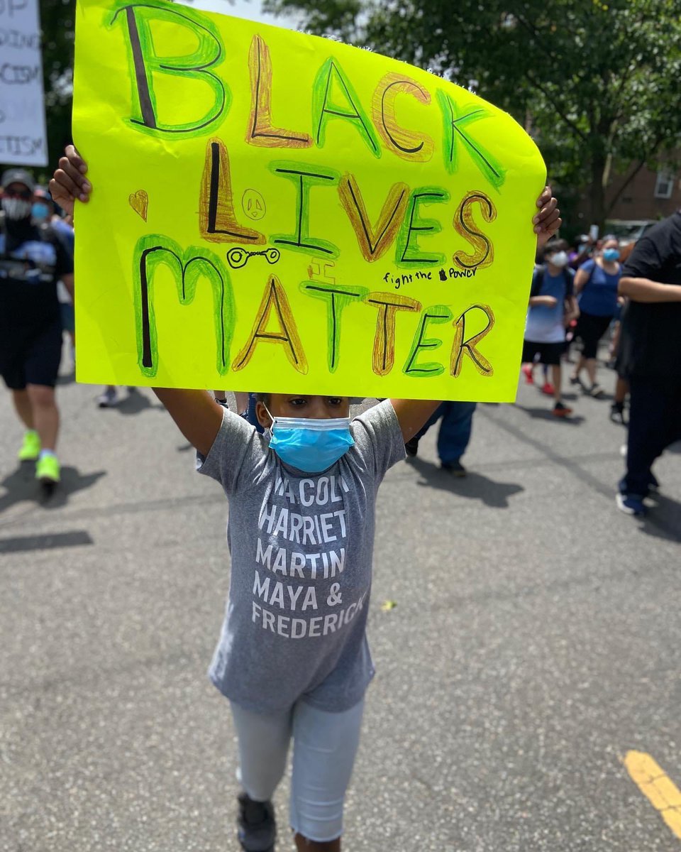 OmegaMuZeta1920's tweet photo. Even our youngest are taking a stand and making their voices heard! Pearlettes Nia and Isabella both participated in Black Lives Matter protest this week!
#zetasengaged #omzsocialaction #zphib2020 #newjerseyzetas #atlanticregionzetas #finerinfluencers #blacklivesmatter https://t.co/OCfsrhFuTU