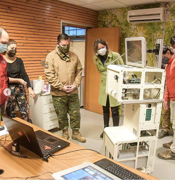allware's tweet photo. Visita de senadora Ena von Baer @enavonbaer e Intendente Cesar Asenjo @casenjojerez para conocer el primer ventilador mecánico intensivo desarrollado por empresas de #Valdivia Allware y Unmanned.

Ver esta publicación de Instagram de @senadora_enavonbaer https://t.co/RWAl8NepxG https://t.co/jfhRWWlwVC