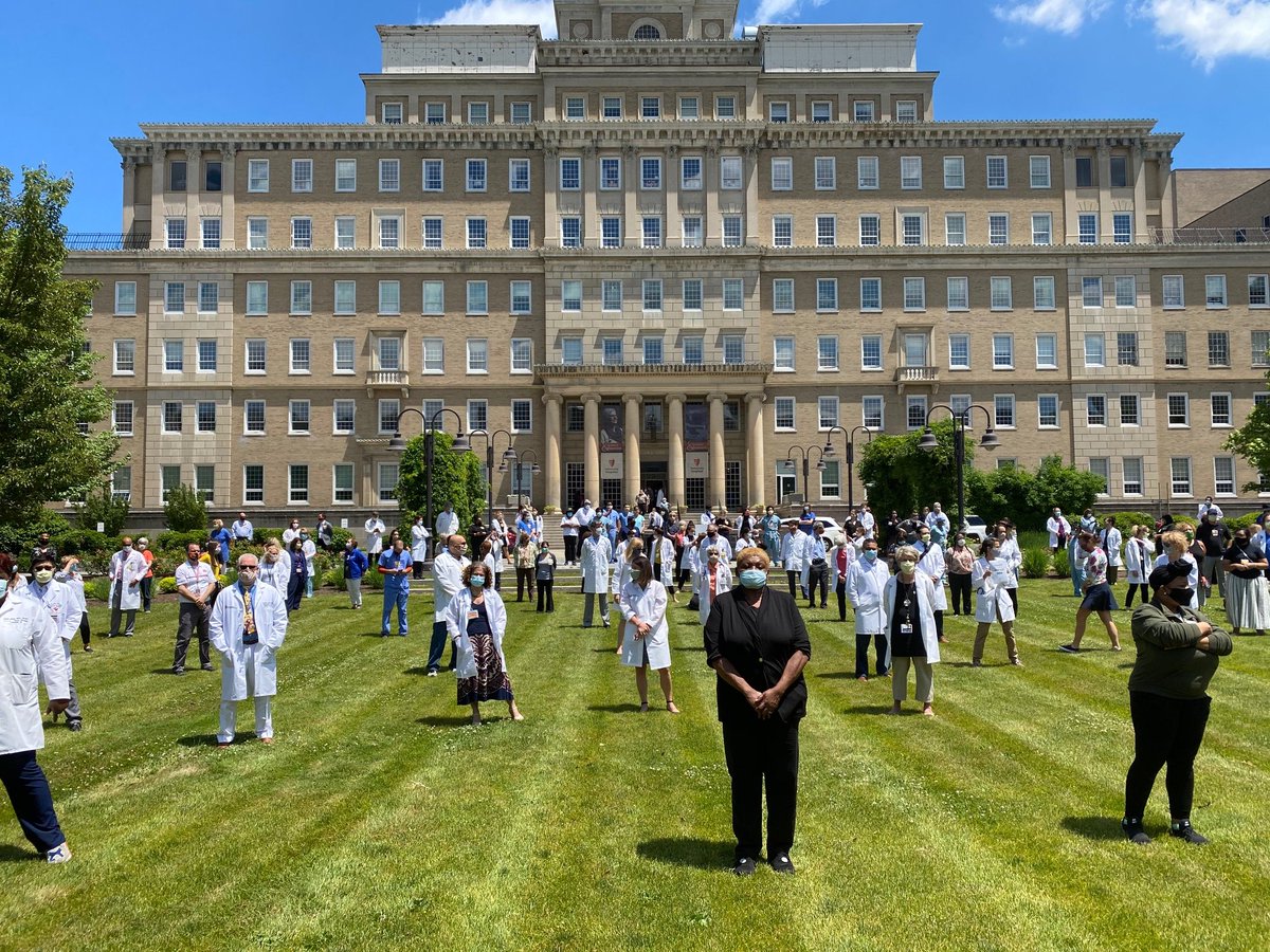 Daniel I. Simon, M.D. (@dansimonmd) on Twitter photo This afternoon, more than 300 <a href="/UHhospitals/">University Hospitals</a> caregivers knelt for 8 minutes and 46 seconds, in memory of George Floyd, and in silent reflection about the persistent issues of racism and what each of us can do to advance racial equity and eliminate disparities in health care. This afternoon, more than 300 <a href="/UHhospitals/">University Hospitals</a> caregivers knelt for 8 minutes and 46 seconds, in memory of George Floyd, and in silent reflection about the persistent issues of racism and what each of us can do to advance racial equity and eliminate disparities in health care.