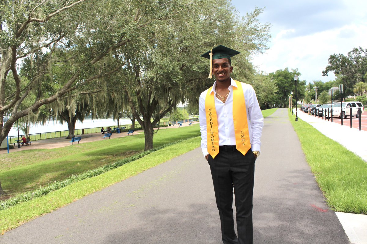 youngbullkevo's tweet photo. valedictorian type beat https://t.co/ZBdkugpAGR