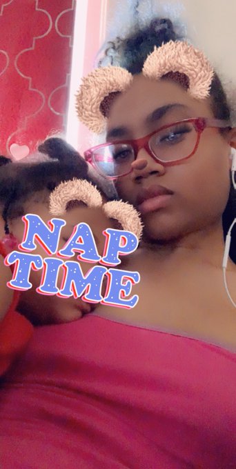 Don&rsquo;t you wish you could sleep on me like my baby girl #naptime https://t.co/BihzxVg6Ci<a href="/tag/naptime"class="tags"><span>#naptime</span></a>