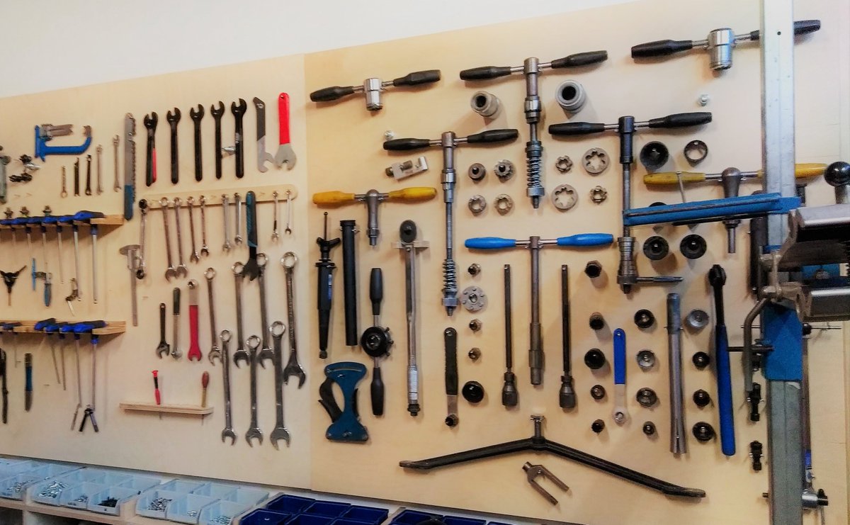 Good news! We are looking for a Senior Mechanic to join our team and manage the workshop side of our cargobike business. Apply here 👇thecyclingexperts.co.uk/jobs/?job=34384