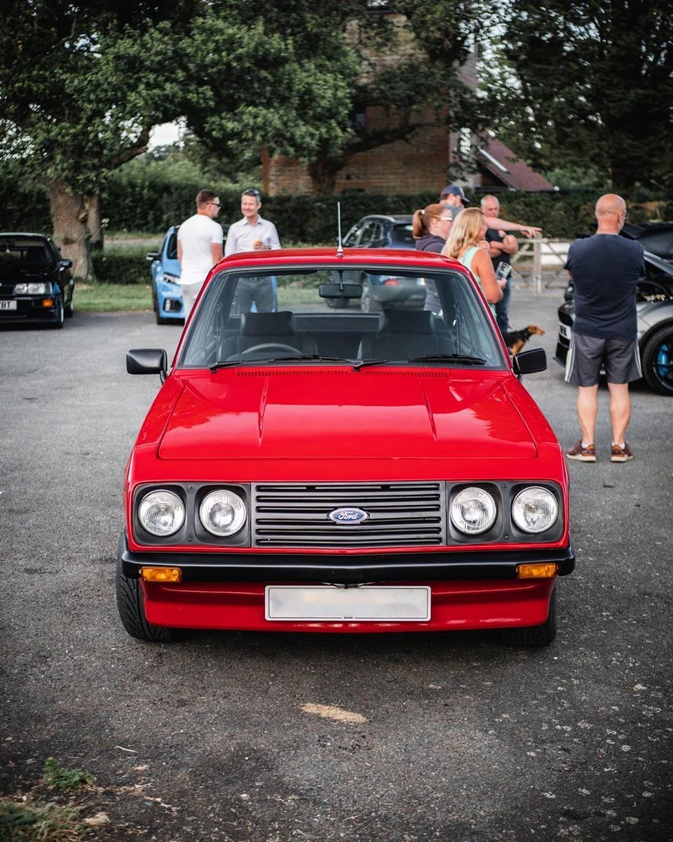 Ford Escort RS2000

📷: official_sussex_rsoc

#heritageford #ford #escort #rs2000 #fordrs2000 #sussexrsoc #clean #ukcarscene #fastford #fastfords #rs #fordheritage #classic #classiccars #fordescort #fordperformance #automotive #drivetastefully