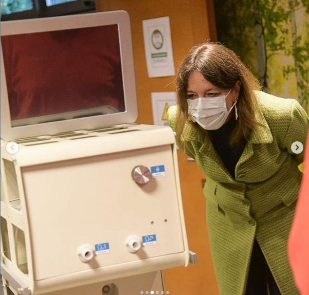 AndesVolt's tweet photo. Visita de senadora Ena von Baer @enavonbaer e 
Intendente Cesar Asenjo @casenjojerez
para conocer el primer ventilador mecánico intensivo desarrollado por empresas en #Valdivia @allware y Unmanned.

Ver esta publicación de Instagram de @senadora_enavonbaer https://t.co/igo4cvECje https://t.co/joD2WG5IYB