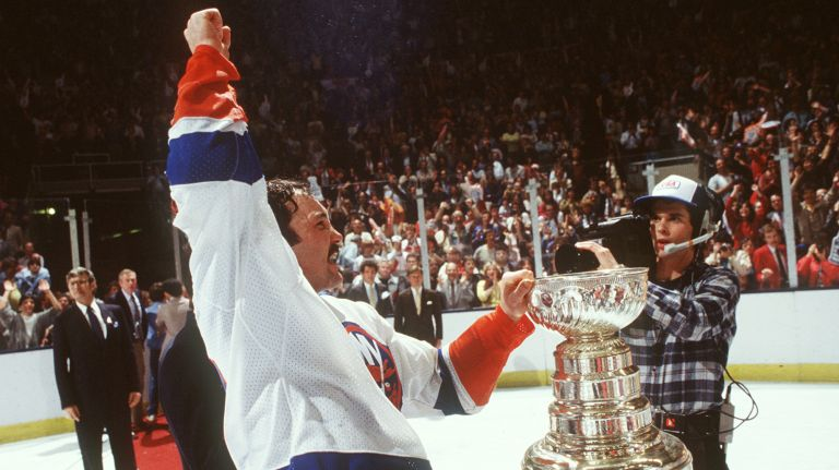 sab31nyi's tweet photo. @NHLonNBCSports @DetroitRedWings @NYIslanders @Avalanche #Trottier #Best19Ever #6Cups #BestTwoWayPlayer #Isles https://t.co/XpDuA32NYg