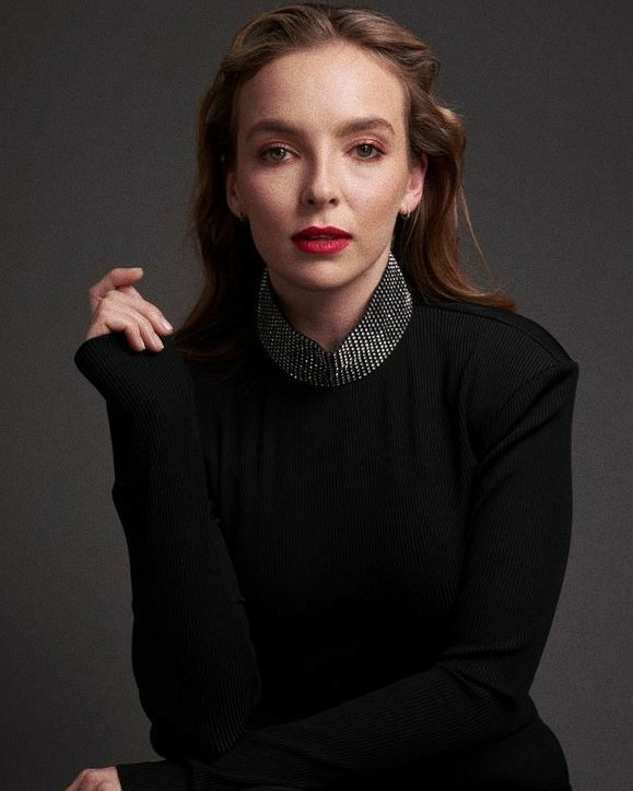 Thread by @jodieaffair, jodie comer but every time you see her her ...