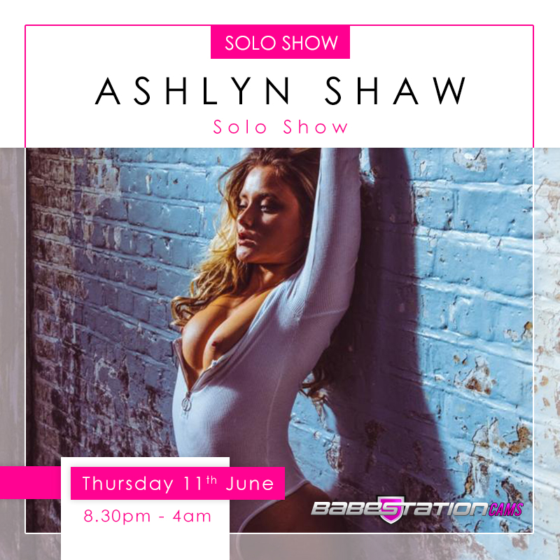 New babe Ashlyn is live on cam for a special show for you: https://t.co/oYOoroBbwf https://t.co/VXYmqAvpR7