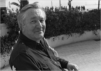 “The good writing of any age has always been the product of someone’s neurosis, and we’d have a mighty dull literature if all the writers that came along were a bunch of happy chuckleheads.” -- American novelist #WilliamStyron, born today in Newport News, Virginia (1925-2006).