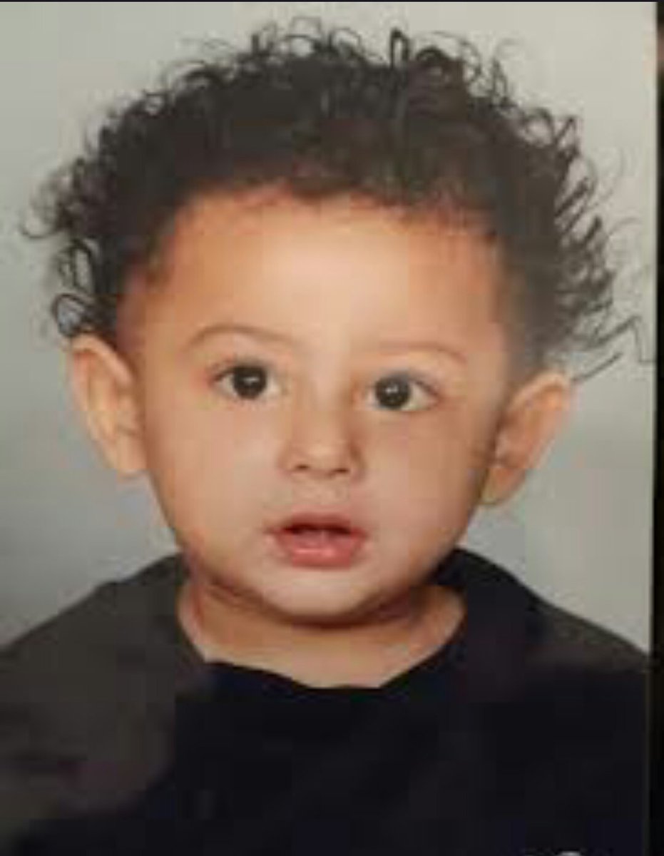 thanveerdahiya's tweet image. Life is very short, So enjoy every moment, Don't lose Ur confidence Go always ahead.Happy Birthday__✨
You have proved how the right way can be shown to the wandering people__👏

#HappyBirthdayCarry
#kingofroasting
@CarryMinati