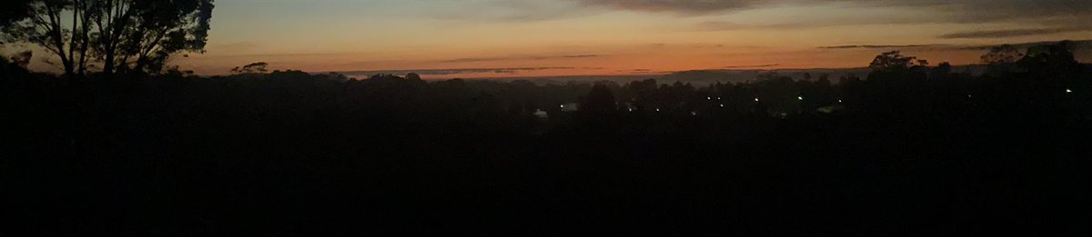 bcmgray's tweet photo. Glorious Puckapunyal! Not a bad morning for a stomp. https://t.co/4RwYHm3Fo4