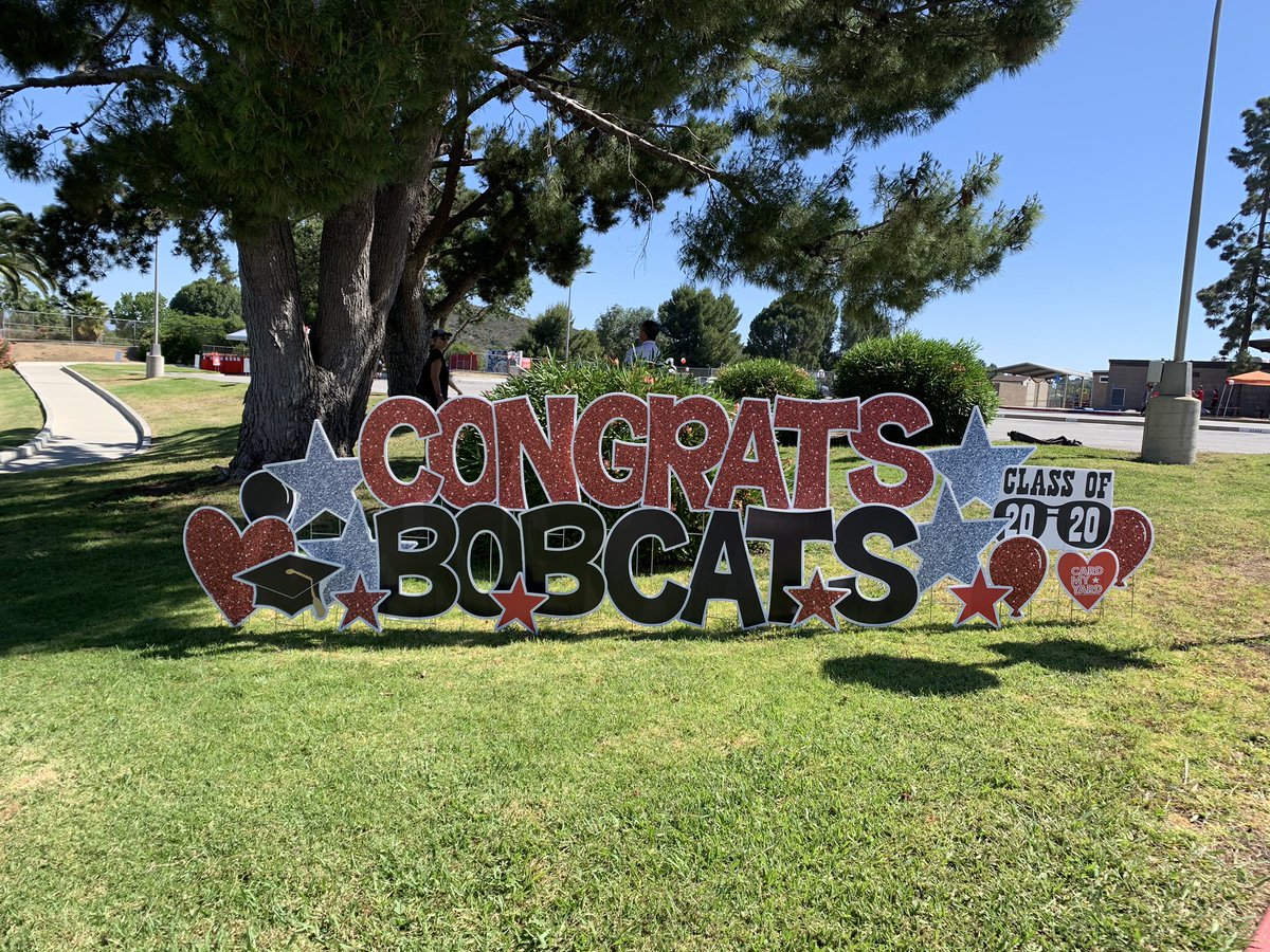 BanyanBobcats's tweet photo. Our parade was so fun! Loved seeing this AMAZING group one more time❤️ ok @SMS_CVUSD they are all yours- take care of our Bobcats! #HearUsRoar #theconejoway https://t.co/wOtXpOgt2t