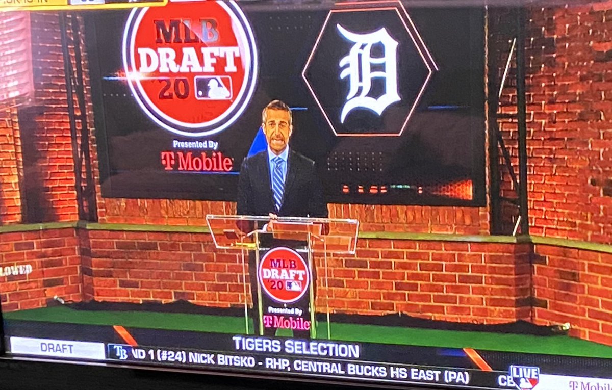 edokin's tweet image. Did Matt Vasgersian replace Rob Manfred as MLB Commissioner? Now maybe they can get a deal done and start the season?