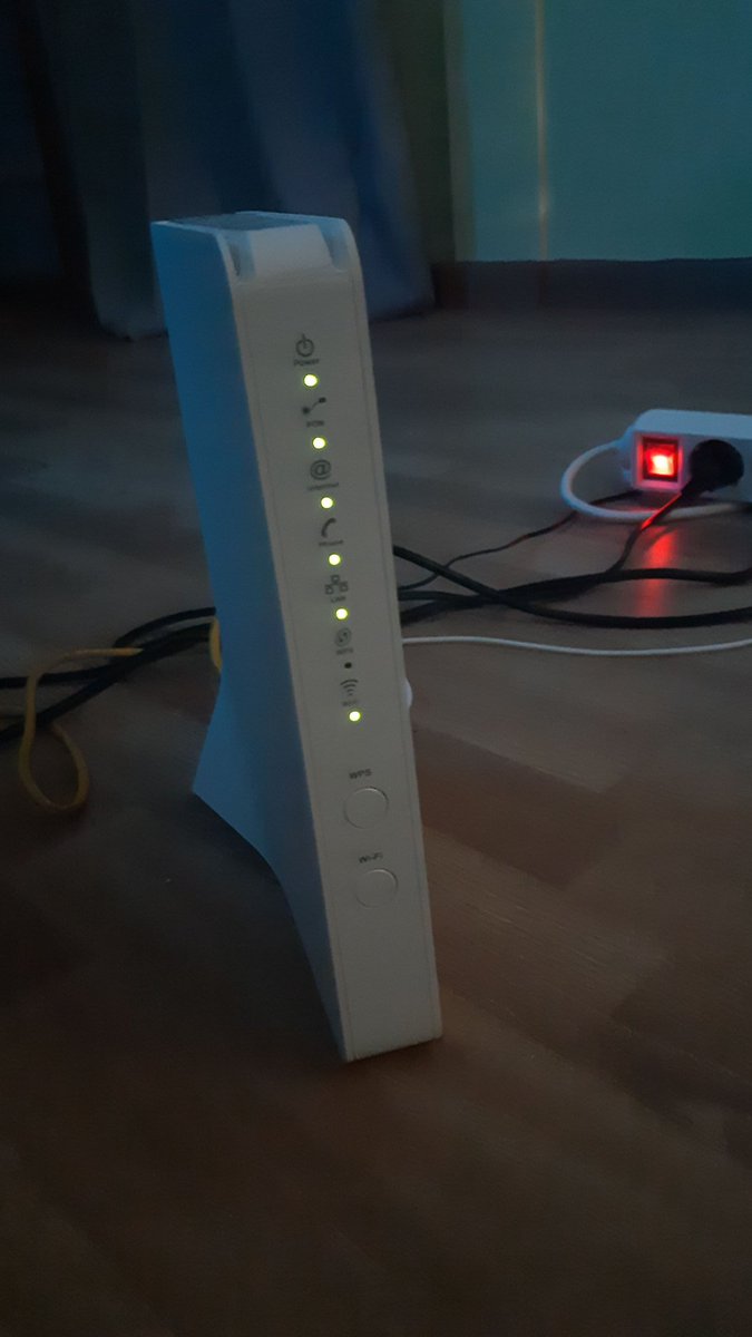 Loulogio_Pi's tweet photo. Ostras que tengo la play 5 en casa y no me había dado cuenta. https://t.co/ngt9e1uP9r