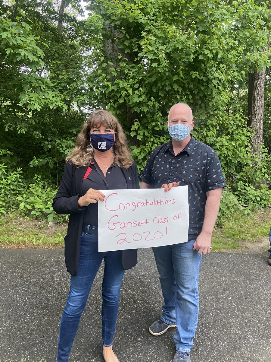 repmcentee33's tweet photo. Congratulations to Narragansett’s Class of 2020! Wonderful parade through town today! #MarinersStrong @NHSMariners @Marinerchief https://t.co/sMlms9ewI2