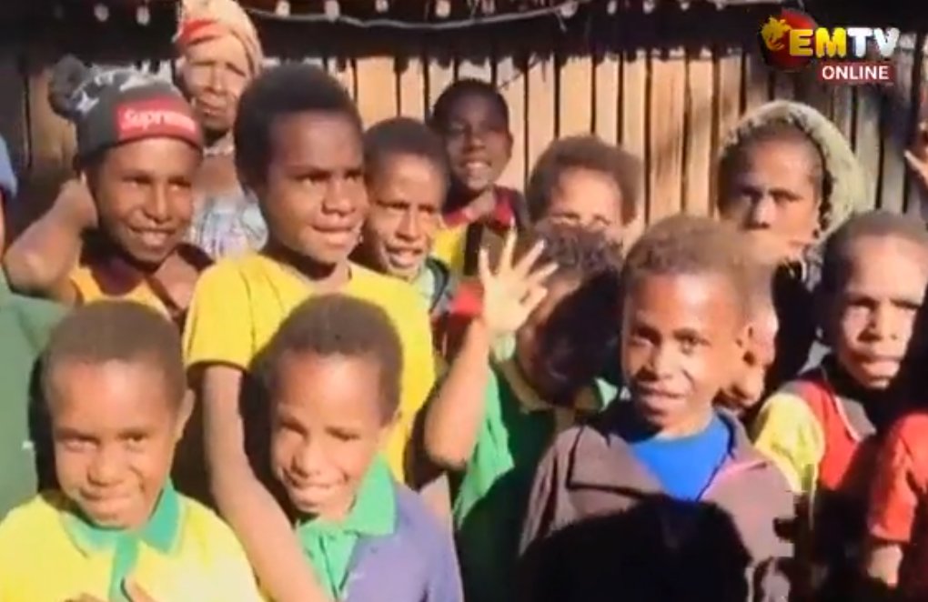 EMTVOnline's tweet photo. Gembogl Orphans Resource Center take Orphans on Excursion https://t.co/okuvHIGiuc
#Gembogl #Orphans #Chimbu https://t.co/Jn3dAptmXs