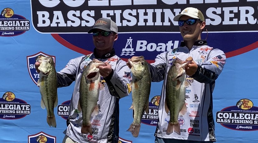 These guys gave it everything they had this week at the national championship. All 5 boats finish inside the top 25. We didn't win the championship but we can say we were the 2nd best collegiate fishing team in the country. #montevallofishing #collegefishing