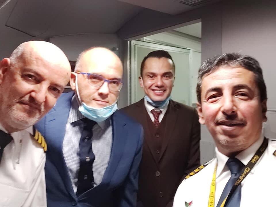 CR_Aviation's tweet photo. Ya en el aire el vuelo 8203 de @etihad con destino a San José, Costa Rica (escala técnica en Santo Domingo) operado por un #Boeing787 #Dremliner #EY8203
Se espera su arribo para mañana en la mañana.
Fotos: EmbajadaCR en Emiratos Árabes https://t.co/jXWTbUdrLI