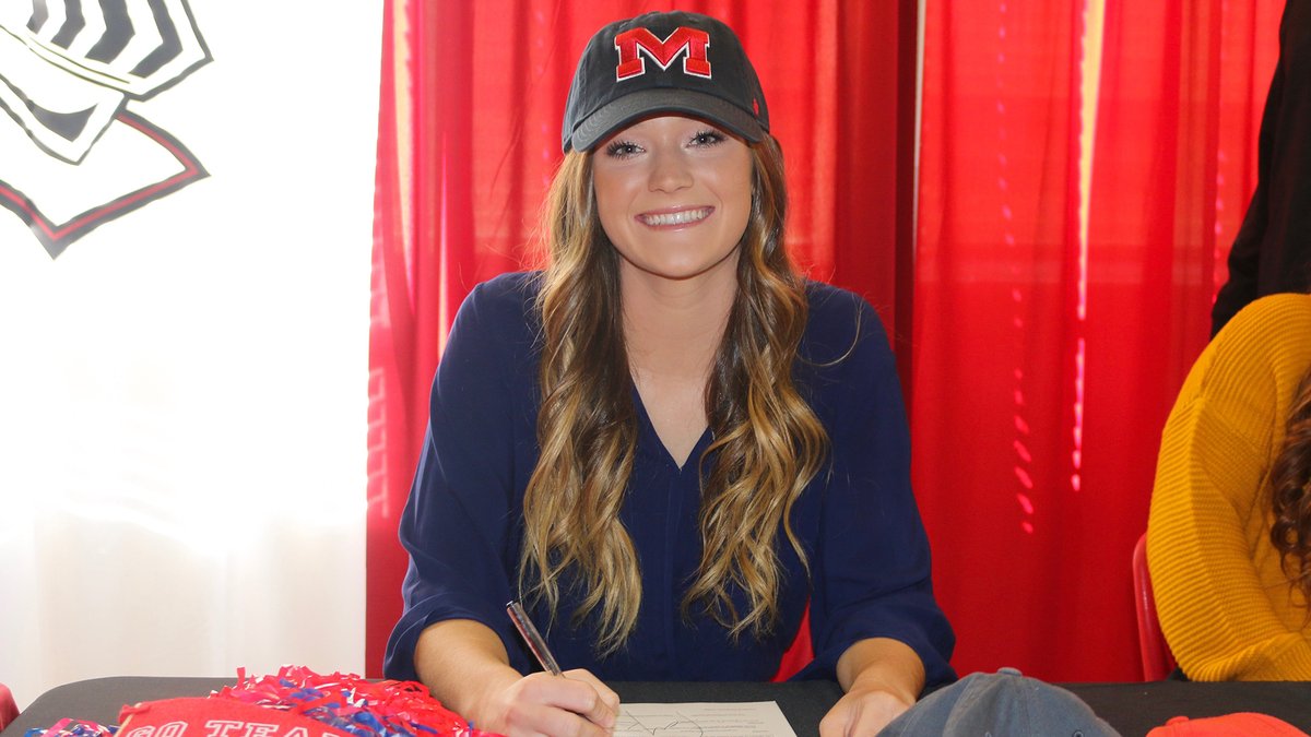 OleMissSoccer's tweet image. NEWCOMER Q&amp;amp;A | Get to know a little bit about incoming defender @lucygreen0!

📰 rebs.us/I5dN50A5y4J

#HottyToddy