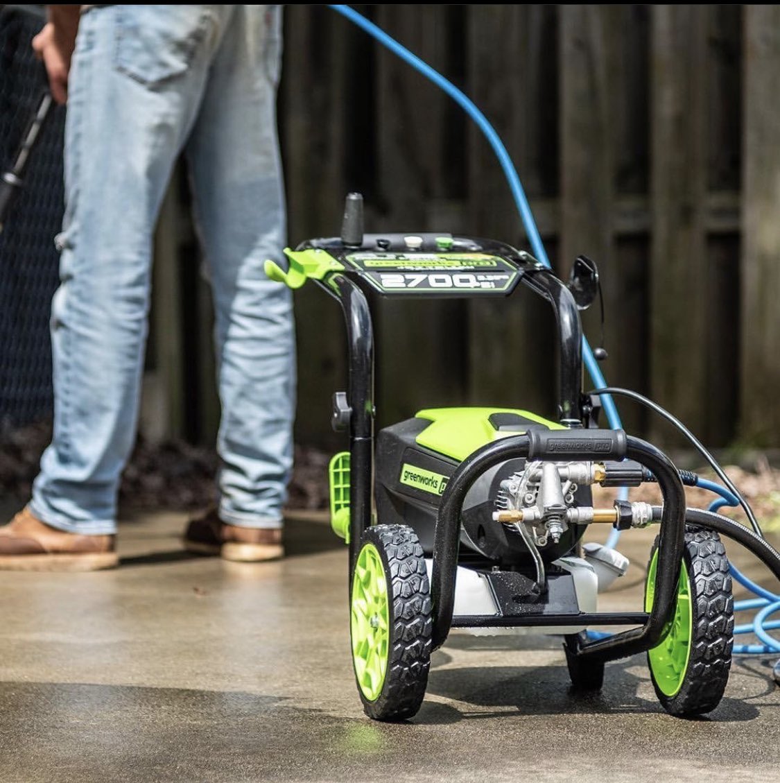 socalgreenworks's tweet photo. @greenworkstools Now through June 24th, get up to $200 off on select 60V mowers, trimmers, chainsaws, pressure washers and more! Get dad the gift of power this Father’s Day 🔋 #Greenworks https://t.co/ybn0ppDYHy