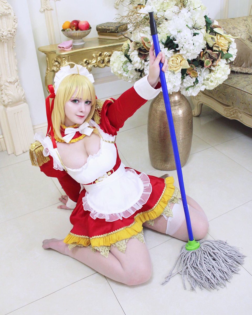 Can I serve you, master? 💕 #saber #typemoon #FateGO https://t.co/7j7VdW6Vqq