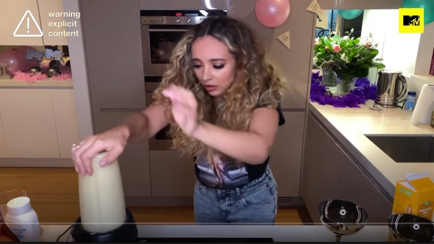 Day 11. Jade is me cooking, tbh hahaha  #ServedWithJadeThirlwall  #Served  #JadeThirwall  #LittleMix  #MTVUK