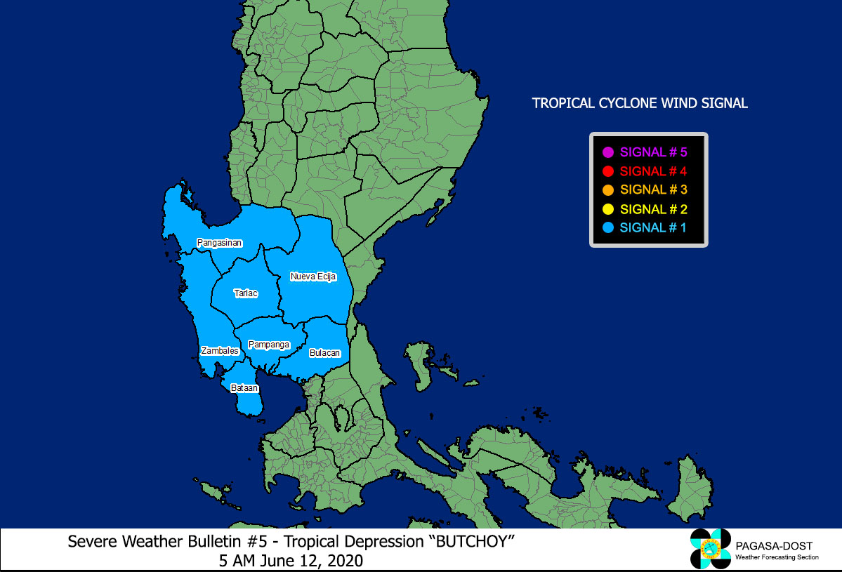 WeatherPH's tweet photo. TD #ButchoyPH currently over Northwestern Zambales as it starts to emerge over the West PH Sea…expected to exit the Philippine Area of Responsibility (PAR) by tomorrow, Saturday morning.

For more info, please visit: https://t.co/2hlbXbbkZp

Stay safe as always! #WeatherAlert https://t.co/BpXBIjSOFo