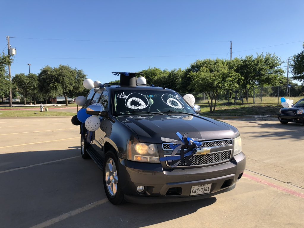 MISDSummitJags's tweet photo. SUMMIT’S SENIOR SALUTE
It’s going on NOW!!!
Come out and celebrate our graduates!💙
#SummitSeniorSalute
#WeAreMISD https://t.co/vvaEFLQjyo