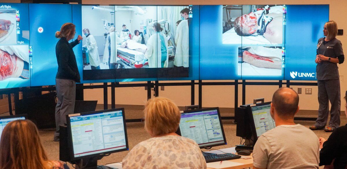 Back to school: Leveraging tech to adapt to the new normal. ecampusnews.com/2020/06/11/bac…