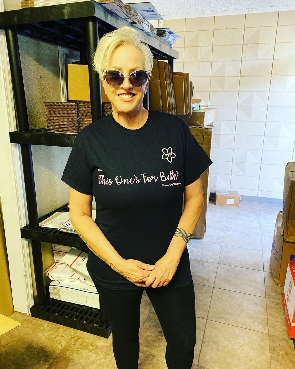 Patrici74722849's tweet photo. One year anniversary of @MrsdogC passing is coming in two weeks.. let’s all wear Beth’s merchandise and post it on Twitter, Facebook and instagram to show how much we love and miss her dearly.. let’s do this #DogPound @DogBountyHunter @theRealJaneBond ❤️ https://t.co/tjJIDj7TAJ