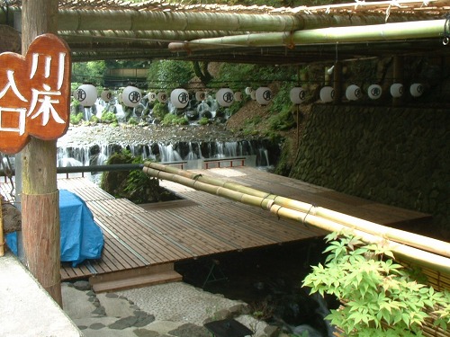 きそみたけ Rt先 修学旅行で川床とは なんともゴージャス ちなみに 川床 ですが 京都市街地の鴨川は かわゆか 洛北の貴船と洛西の高雄は かわどこ です きそみたけ Rt先 修学旅行で川床とは なんともゴージャス ちなみに 川床 ですが 京都市街地の鴨川は かわゆか 洛北の貴船と洛西の高雄は かわどこ です