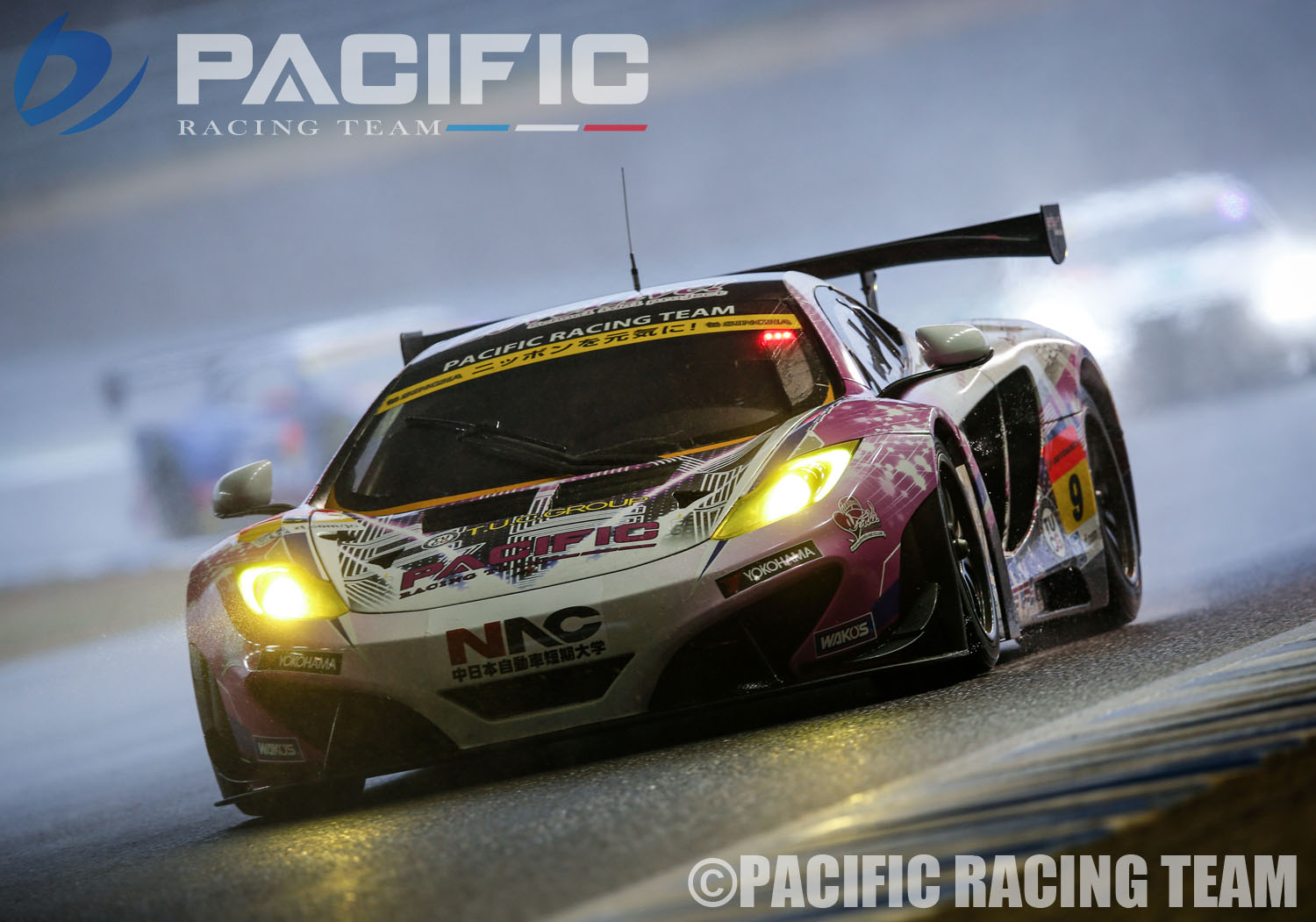 PACIFIC RACINGxラブライブ！ マクラーレン MP4-12C GT3 1:24 Pacific Racing x Love Live! McLaren MP4-12C GT3 with Mu