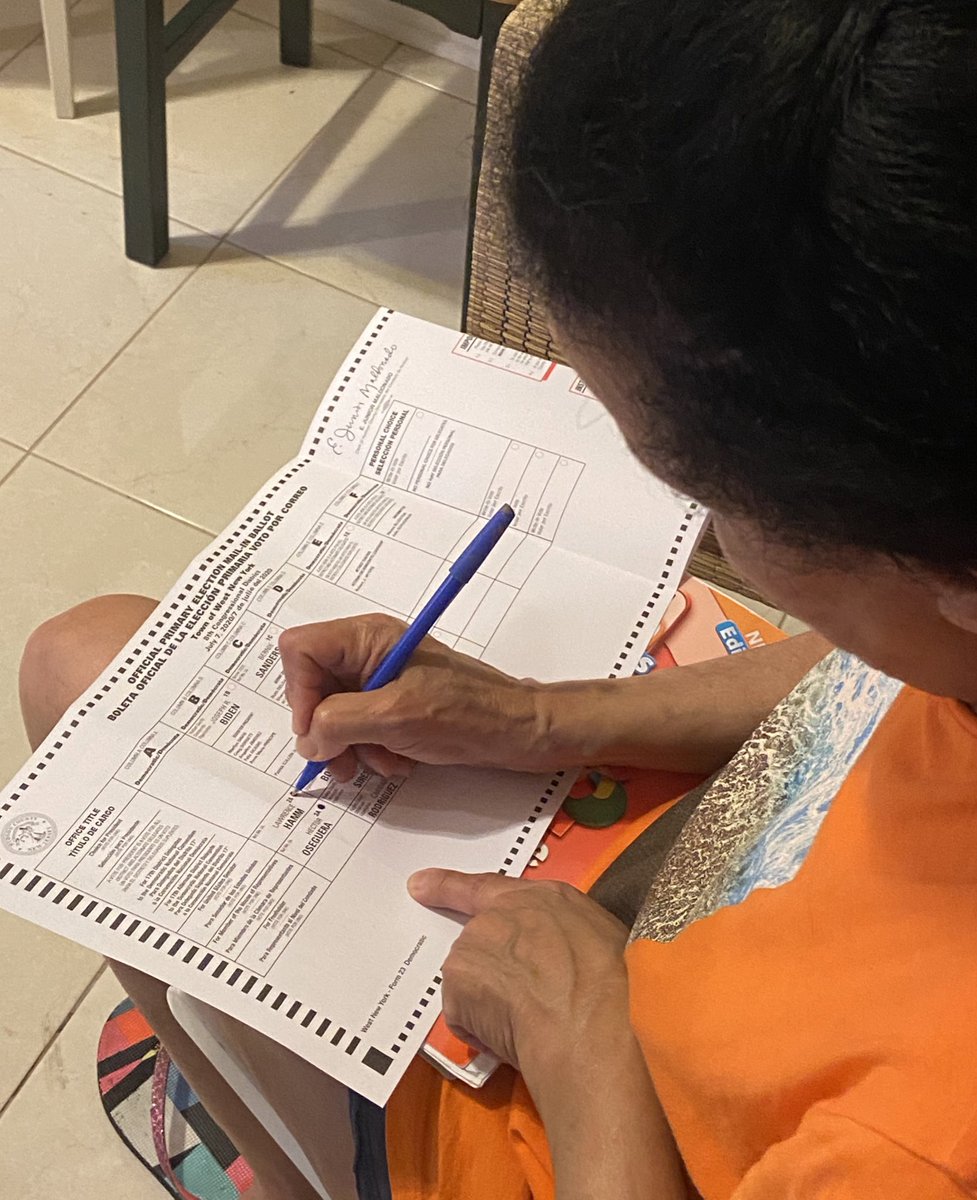 My mother came to this county in 1983 from the Dominican Republic 🇩🇴, today she voted for her only son for Congress...

...I’m not crying, you’re crying 😭!!