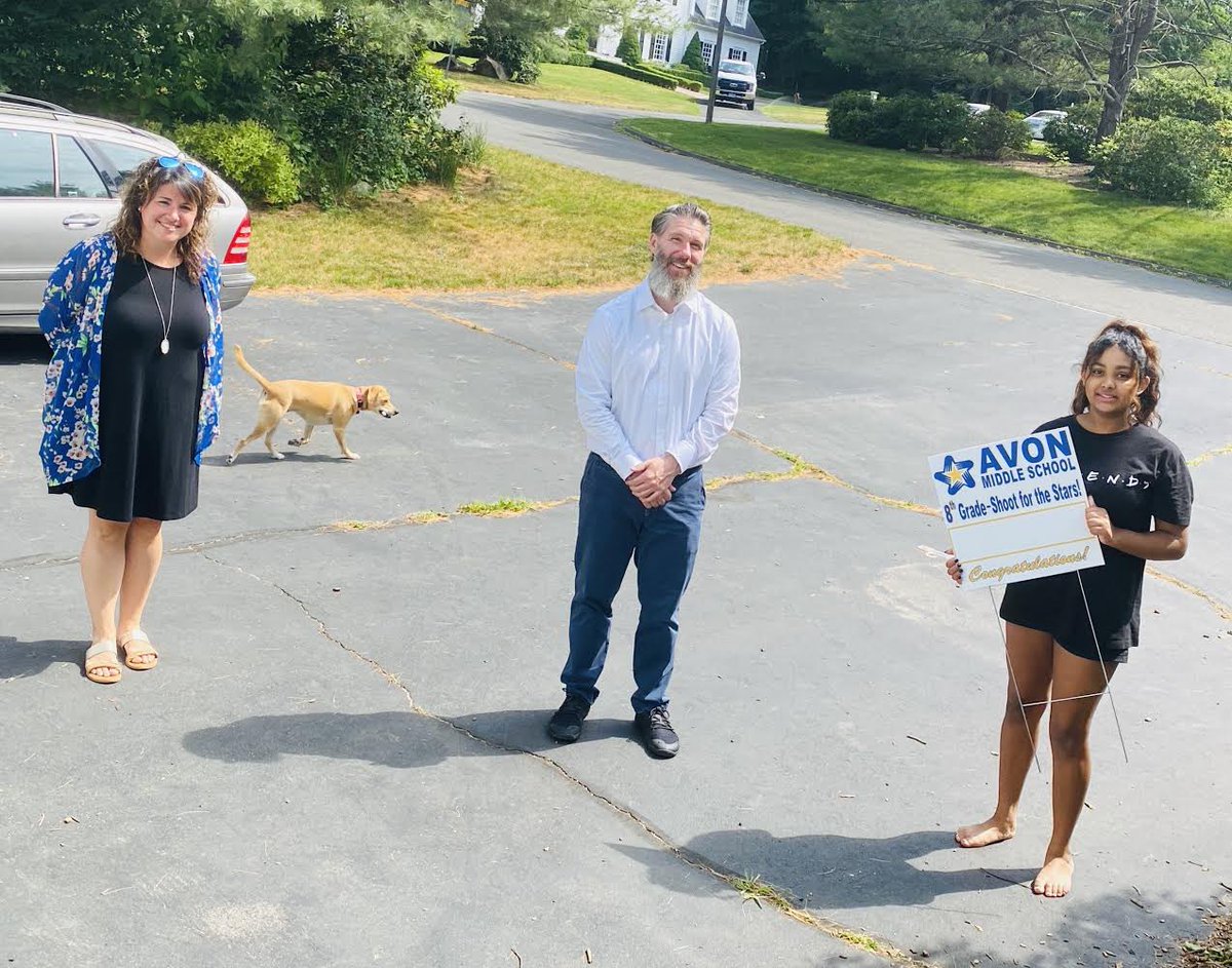 Last day of sign delivery. It was wonderful to have the chance to connect with students and families. What an incredible group of young people we have in Avon. Congratulations to all of our students! #ThisIsAvon <a href="/DrBLHC/">AvonSuper</a> @MsWallaceAP <a href="/Dave_Kimball/">Dave Kimball</a>