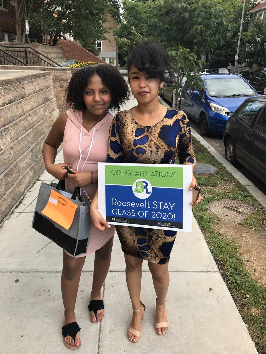 GPSTAYDC's tweet photo. Congratulations to #RSTAY Class of 2020!! 🎊🎉🎊🎉🎊 Our administration and staff surprised our students with their caps, gowns and a few gifts to celebrate their achievement!!! #Classof2020 #STAYSTRONG #STAYREADY @DCCollegeCareer @DCPSChancellor https://t.co/GQzZ4CfQdE