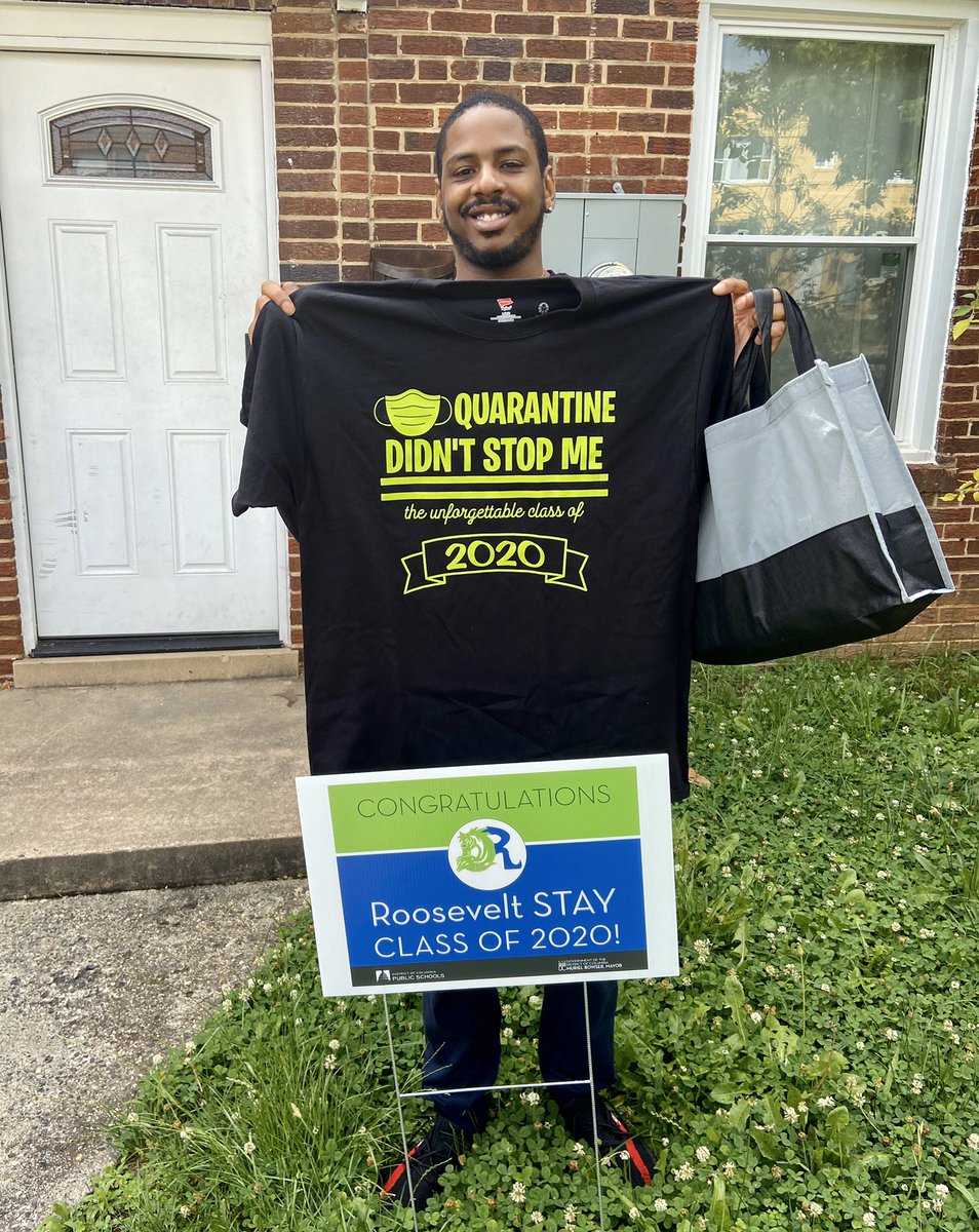 GPSTAYDC's tweet photo. Congratulations to #RSTAY Class of 2020!! 🎊🎉🎊🎉🎊 Our administration and staff surprised our students with their caps, gowns and a few gifts to celebrate their achievement!!! #Classof2020 #STAYSTRONG #STAYREADY @DCCollegeCareer @DCPSChancellor https://t.co/KMs4ip4Nk3