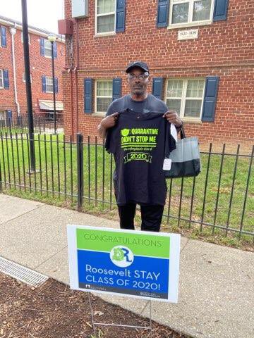 GPSTAYDC's tweet photo. Congratulations to #RSTAY Class of 2020!! 🎊🎉🎊🎉🎊 Our administration and staff surprised our students with their caps, gowns and a few gifts to celebrate their achievement!!! #Classof2020 #STAYSTRONG #STAYREADY @DCCollegeCareer @DCPSChancellor https://t.co/29ZshskTz7