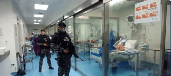 eltuitec's tweet photo. #ÚltimaHora A pesar de que estaba todo listo para el traslado de #Guayaquil a #Quito del procesado por corrupción Daniel Salcedo Bonilla, este no se realizó por consejo del equipo médico que lo atiendo en el Hospital Abel Gilbert, dijo el jefe policial de la zona 8 Victor Aráus. https://t.co/vcoJfHm9q5