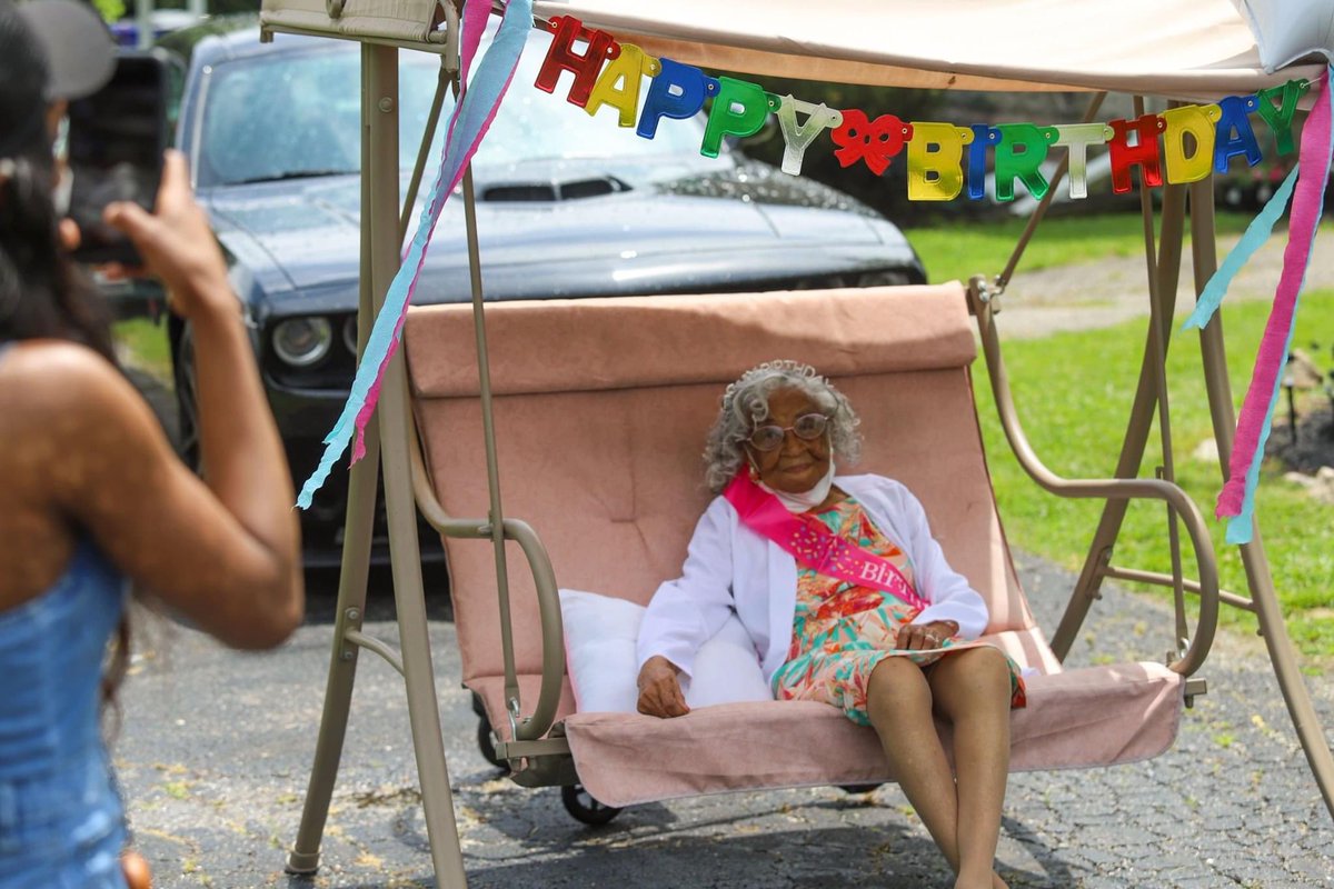 billanuszewski's tweet photo. Had the fortune of meeting a rather incredible person today. Happy 105th Birthday Ms. Hazel, the world could use more people like you!  #105birthday #Howardcounty https://t.co/6GiE4XAMXT