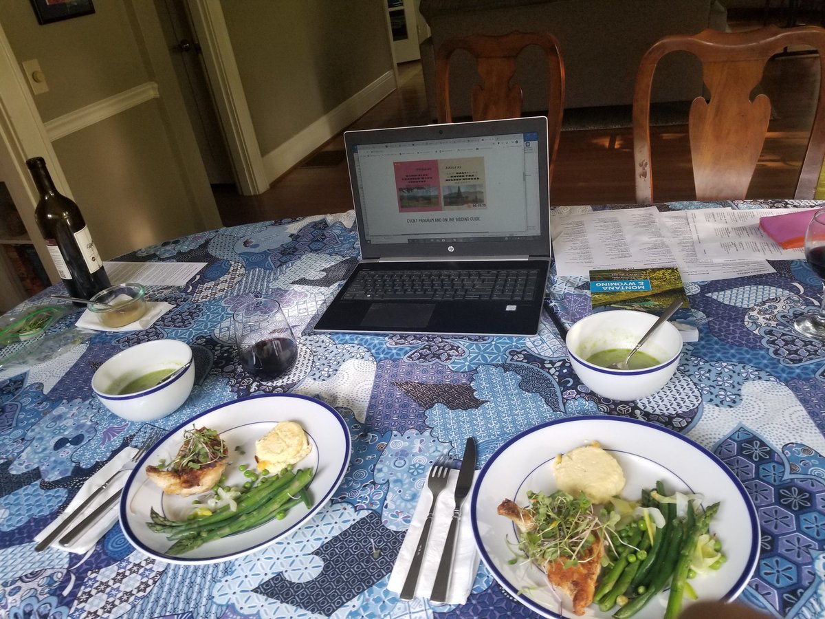 danvalliere's tweet photo. @transitionpro with home meal delivery of the year! Ready to give to help #endhomelessness at 2020 Impact Gala. https://t.co/8coPDI4jbx