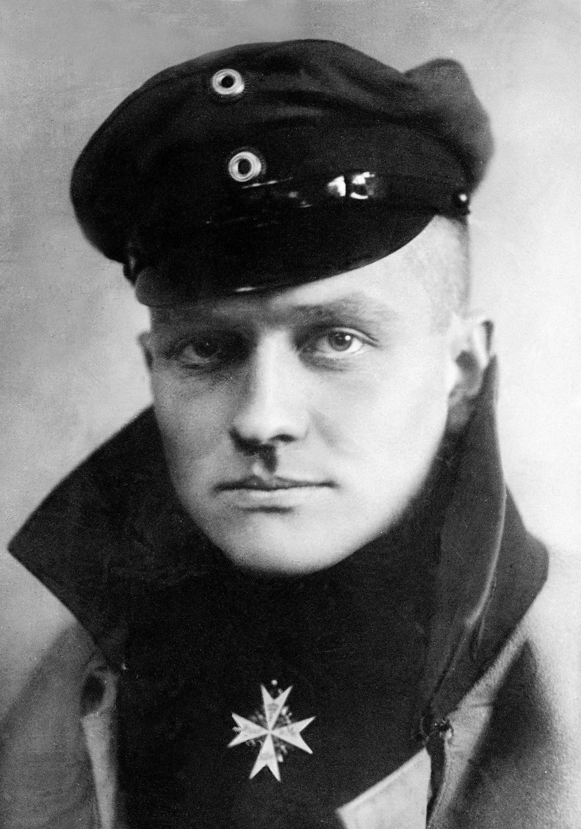 basedeptCEO's tweet photo. WTF Does this nazi have to do with pizza???

#RemoveRedBaron https://t.co/OuOU8ECuRq