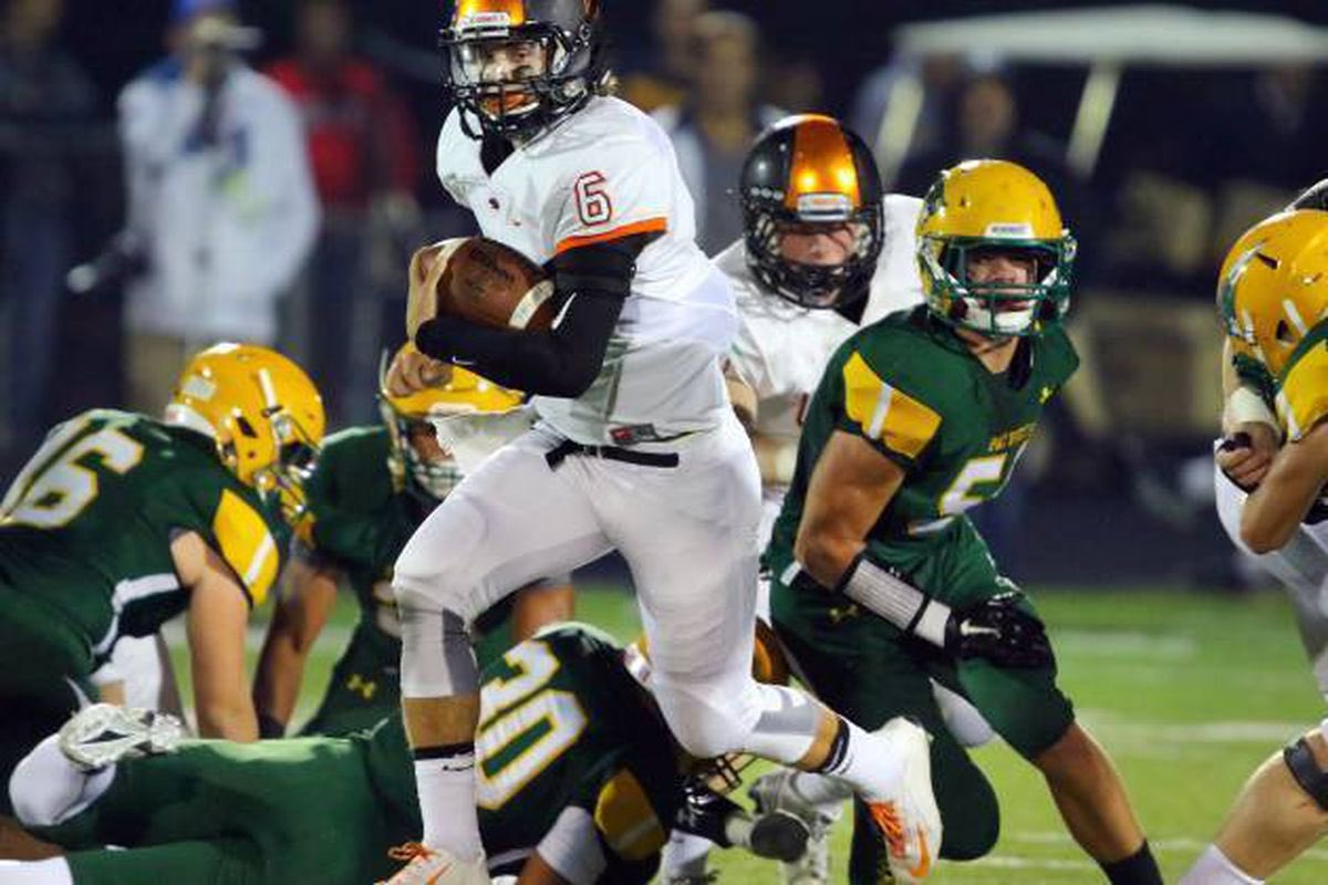 It was great to have <a href="/NUFBFamily/">Northwestern Football</a> players and former <a href="/Go_LHS_Wildcats/">LHS Athletics</a>  athletes <a href="/RileyLees/">Riley Lees</a> and <a href="/c_schmidt2/">Charlie Schmidt</a> talk to the Varsity Offense today and share some lessons with us. Great way to end Week 2 of our Virtual Meetings!