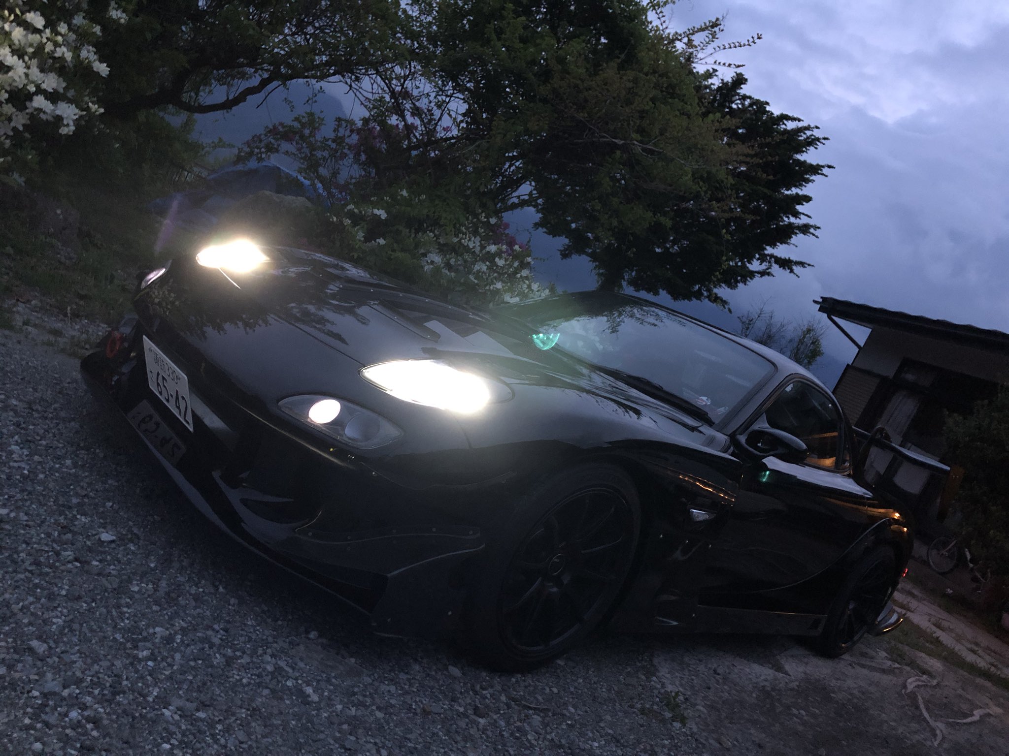 Mitsu みんなのかっこいい車が見たい ああ ステキ 笑 T Co Zti1b4tob5 Twitter