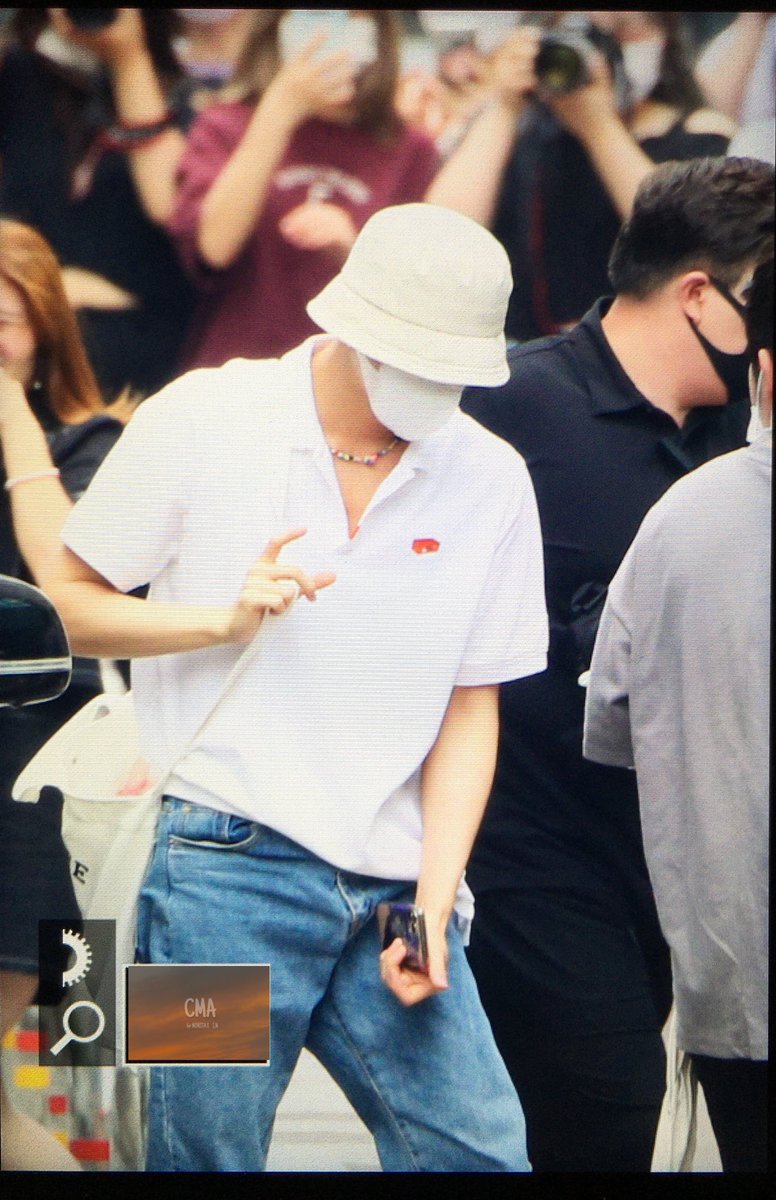 200612 출근 

카라티 좋아한 아이엠아아ㅏㅏ 아침부터 수고 많네 ㅠㅠㅠㅠ
#아이엠 #임창균 #몬스타엑스