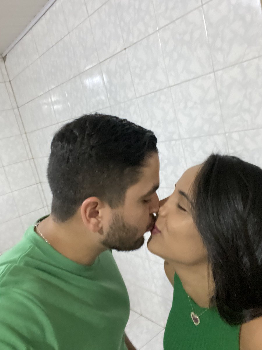 joelminha19's tweet photo. Assistindo a #LiveDoMozao com meu amorzão ❤️  te amo preto https://t.co/nHLJ2feS5N