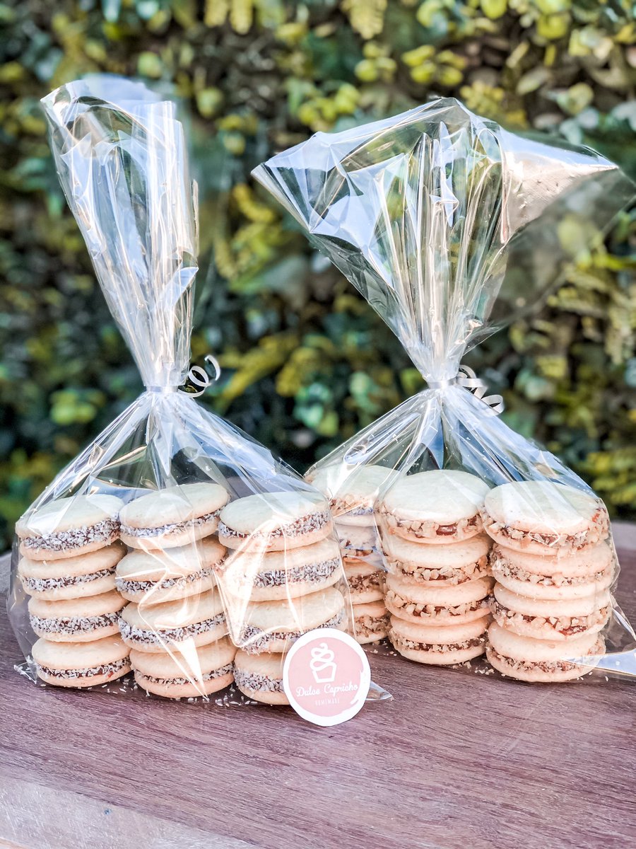 GallartRo's tweet photo. Holis! Mi hna y yo tenemos este emprendimiento para llenarles de dulces las tardes de la cuarentini ♥️ les dejo aca un poquito de lo que hacemos con mucho amor 🥰 cualquier consulta de precios hablenme al privadoo!!
Les agradeceria de corazon si me ayudan con un rtt 🍀♥️ https://t.co/j7hEDo7uS8