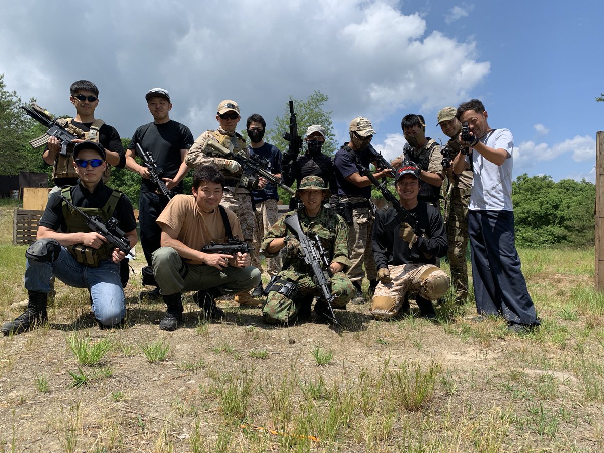 NFGT14's tweet photo. 今日はフィールド完成後1番多くメンバーが集まってゲームしました!!
人が多いとかなり楽しいです!!
#NFGT
#大山サバイバル
#サバゲー
#山形サバゲー https://t.co/L8bc5QnZfL