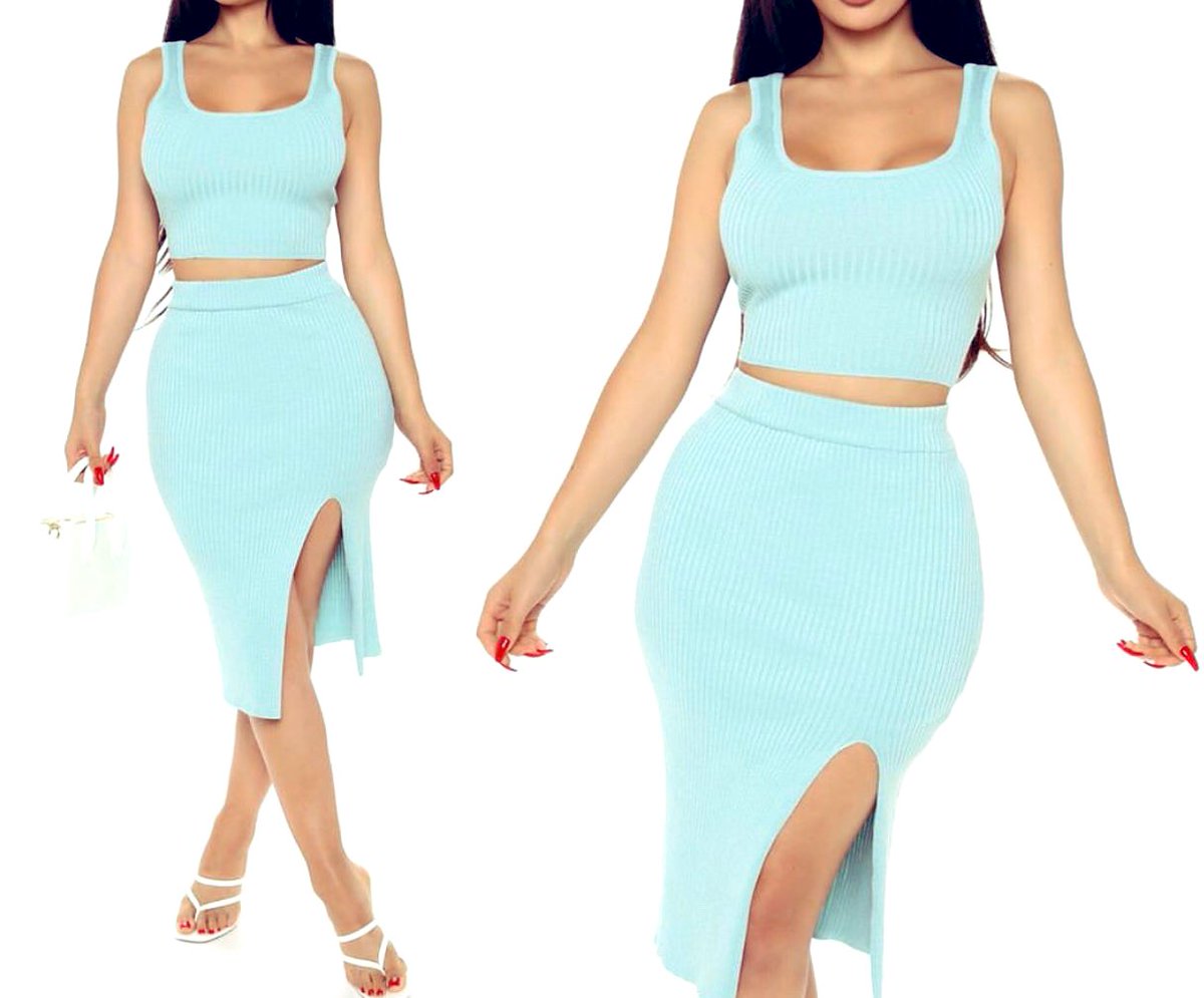 glam256's tweet photo. Ladies ! You can now get this look at a very affordable price. Piece available in different colors and sizes . You can as well follow us on our instagram  #maru-glamuganda for more information. https://t.co/T2SpX8m5MP