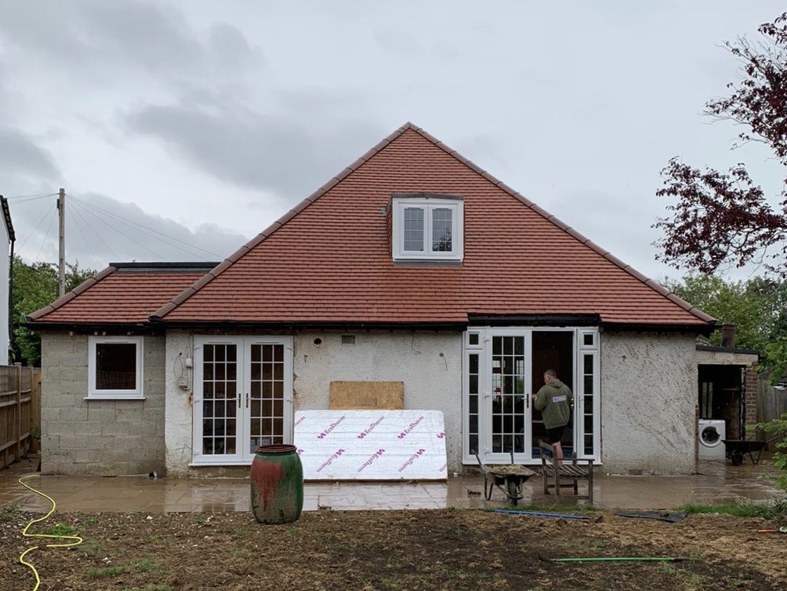 Croydonwindows's tweet photo. A | STYLISH | TOUCH | This week’s new installation of windows and French doors with Georgian bars at the back of house in Surrey. #workinprogress #build #newproject #renovation #luxury #exterior #windows #frenchdoors #georgian #modernhome #doors  #dontmoveimprove #surrey https://t.co/3CNdL2SZAv